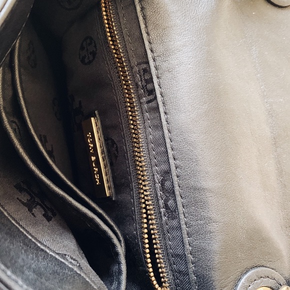 Tory Burch Fleming Quilted Shoulder Bag in Black - Picture 7 of 7